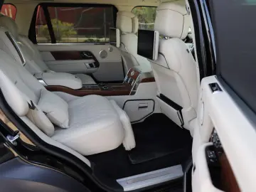 Land Rover Range Rover 3.0 l6 MHEV LWB SVAutobiography