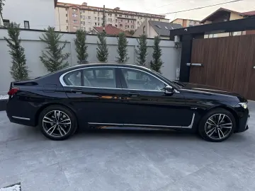 BMW 745