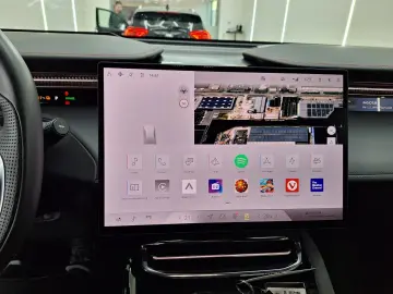 Lotus Eletre - Electric - Automatic - 612 hp - 37.821 km