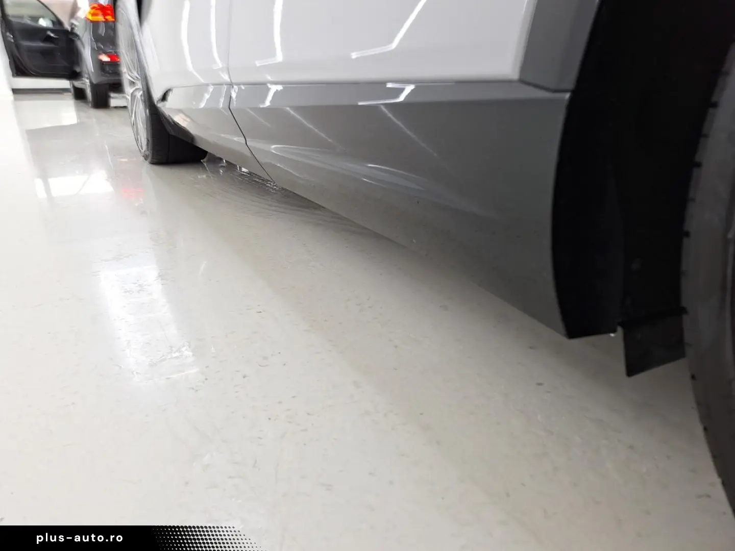 Lotus Eletre - Electric - Automatic - 612 hp - 37.821 km