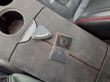 Lotus Eletre - Electric - Automatic - 612 hp - 37.821 km