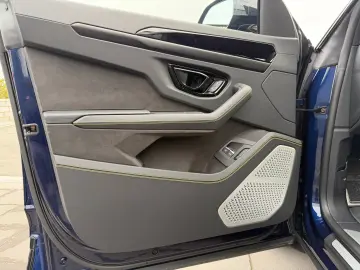 Lamborghini Urus SE 4.0 - AWD - Hibrid - 800 hp - 21.000 km