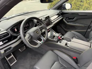 Lamborghini Urus SE 4.0 - AWD - Hibrid - 800 hp - 21.000 km