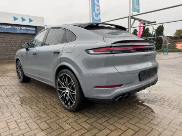 Porsche Cayenne Coupe Turbo 4.0 - Hibrid - 600 hp