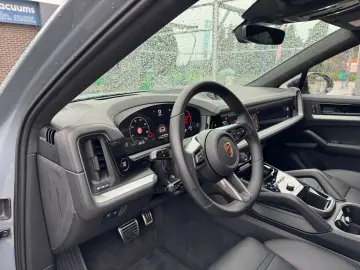 Porsche Cayenne Coupe Turbo 4.0 - Hibrid - 600 hp