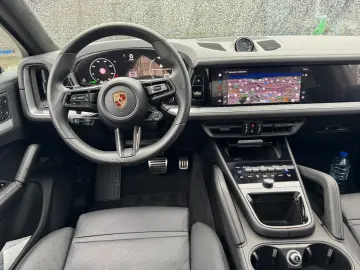 Porsche Cayenne Coupe Turbo 4.0 - Hibrid - 600 hp