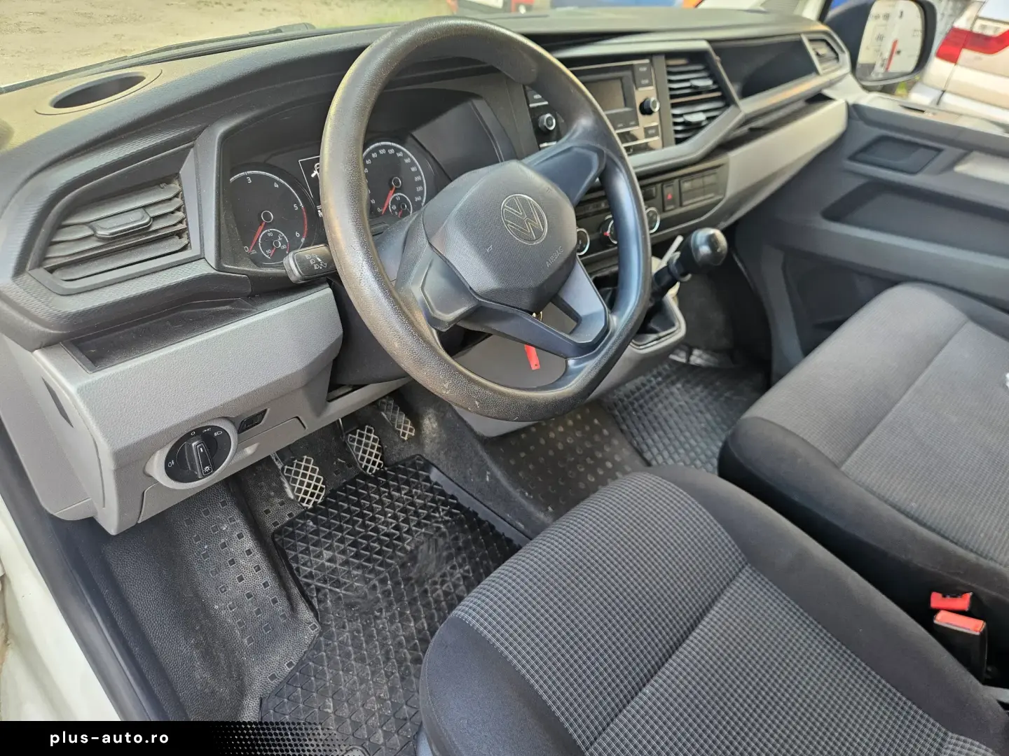 T6 Trans 8 1 locuri varianta XL Lunga CumpRoNouLeasiTVA ded