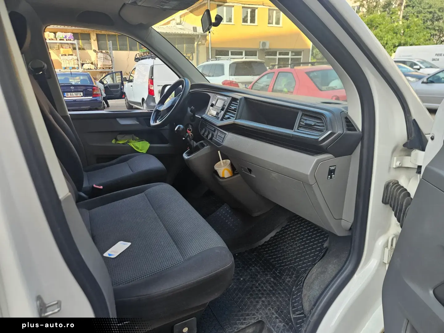 T6 Trans 8 1 locuri varianta XL Lunga CumpRoNouLeasiTVA ded