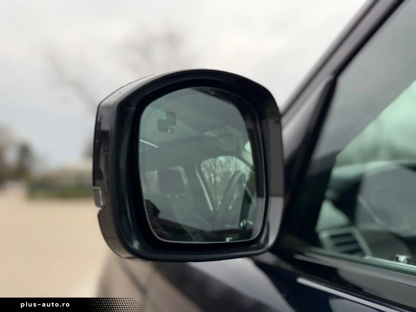 Land-Rover Range-Rover Gen-Iv-2012-2021