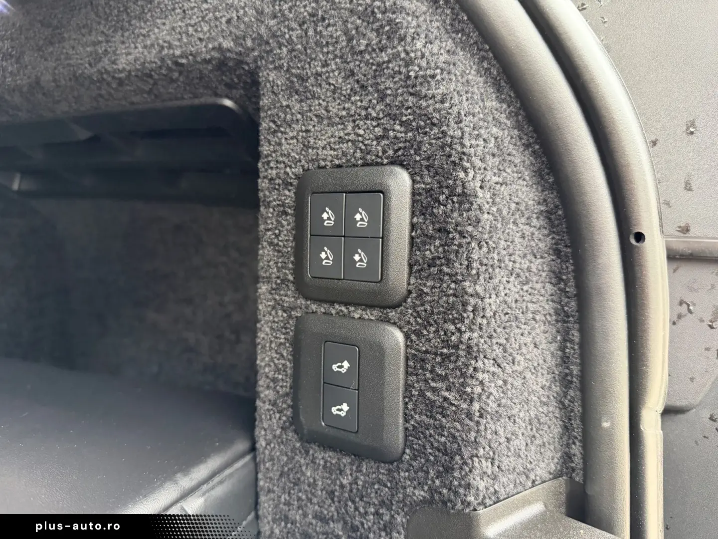 Land-Rover Range-Rover Gen-Iv-2012-2021