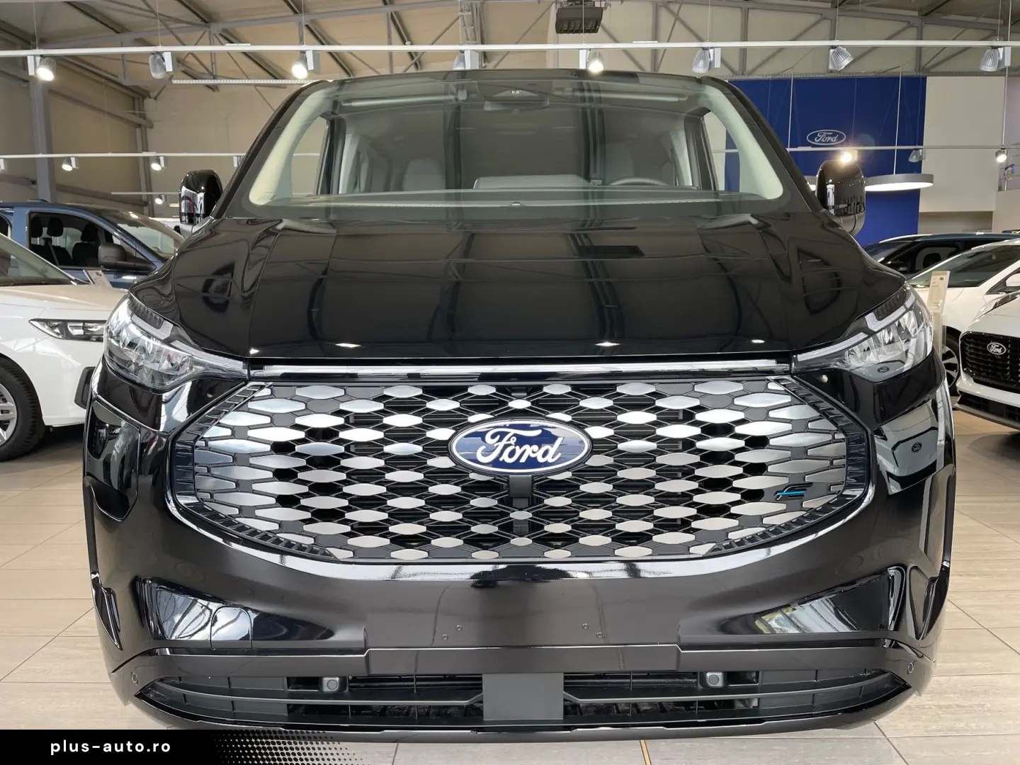 Ford Tourneo-Custom-