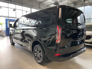 Ford Tourneo-Custom-