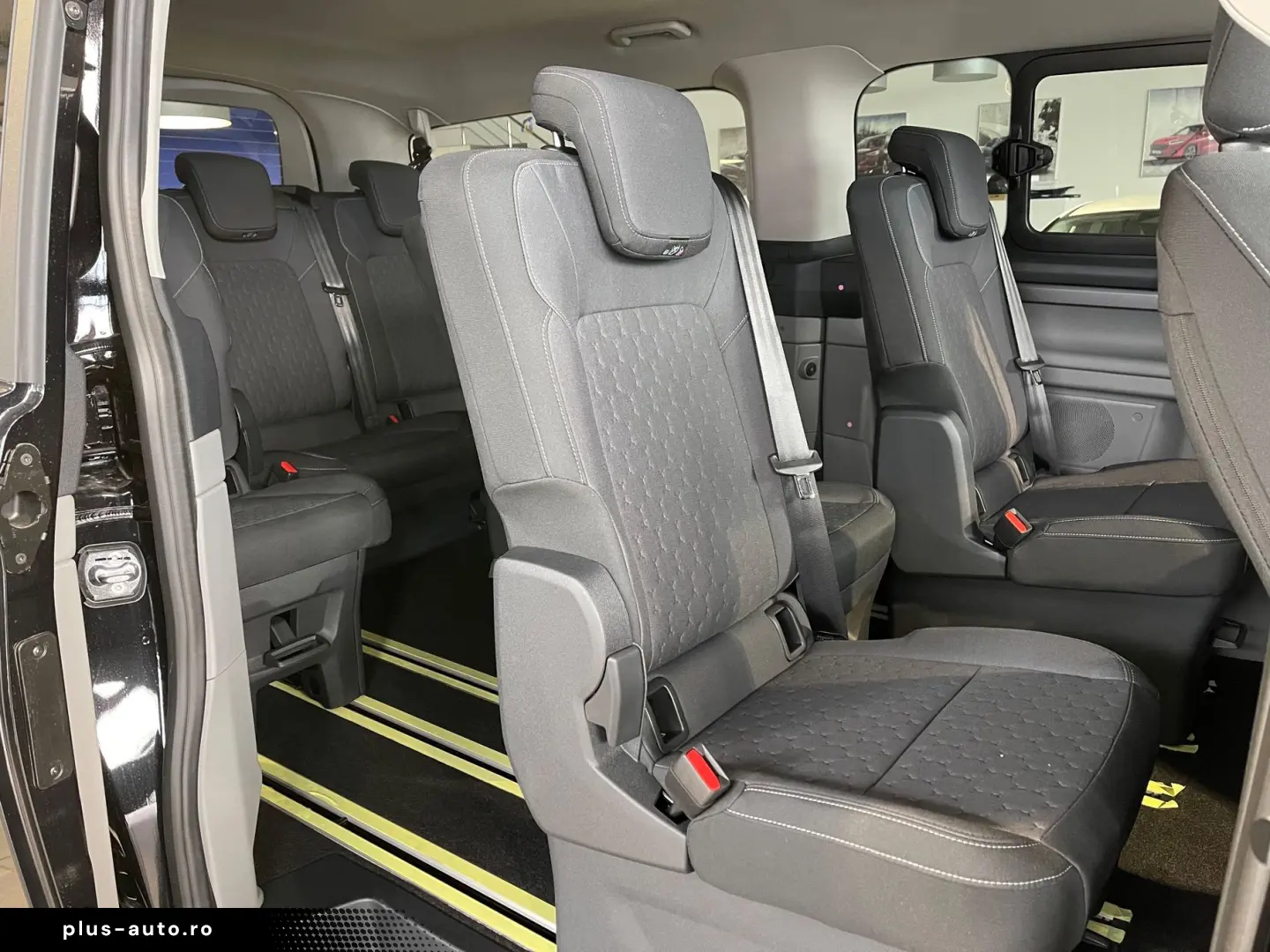 Ford Tourneo-Custom-