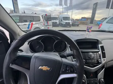 Chevrolet Cruze Gen-I-2009-2016