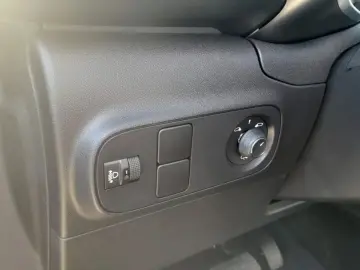 Citroen C3 MAX 1.2 Puretech 110 EAT6 - demo car - garantie