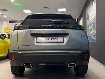 Peugeot 2008 e-DCS6 MHEV Allure 145 CP Hybrid