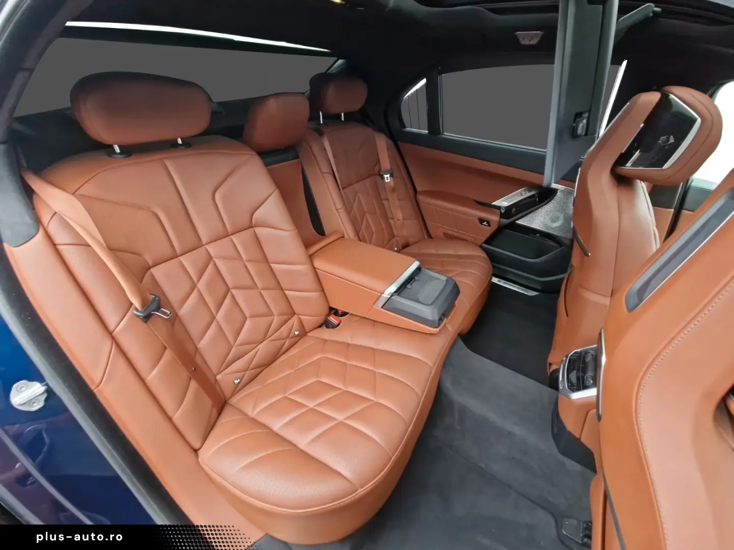 BMW 740 d xDrive M Sport TV HUD AHK B&W PANO