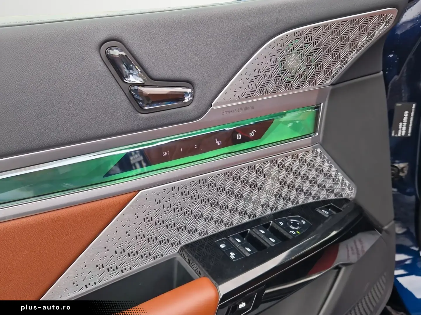 BMW 740 d xDrive M Sport TV HUD AHK B&W PANO