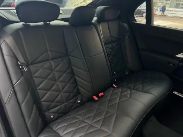 BMW 740d xDrive M Sport Pro SkyPano DA PA Prof B&W