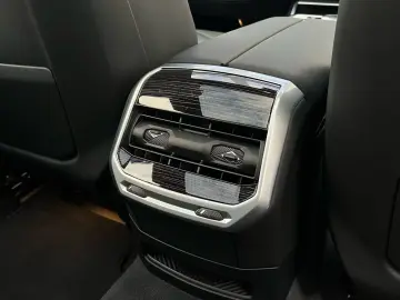 BMW 740d xDrive M Sport Pro SkyPano DA PA Prof B&W