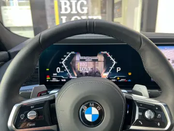 BMW 740d xDrive M Sport Pro SkyPano DA PA Prof B&W