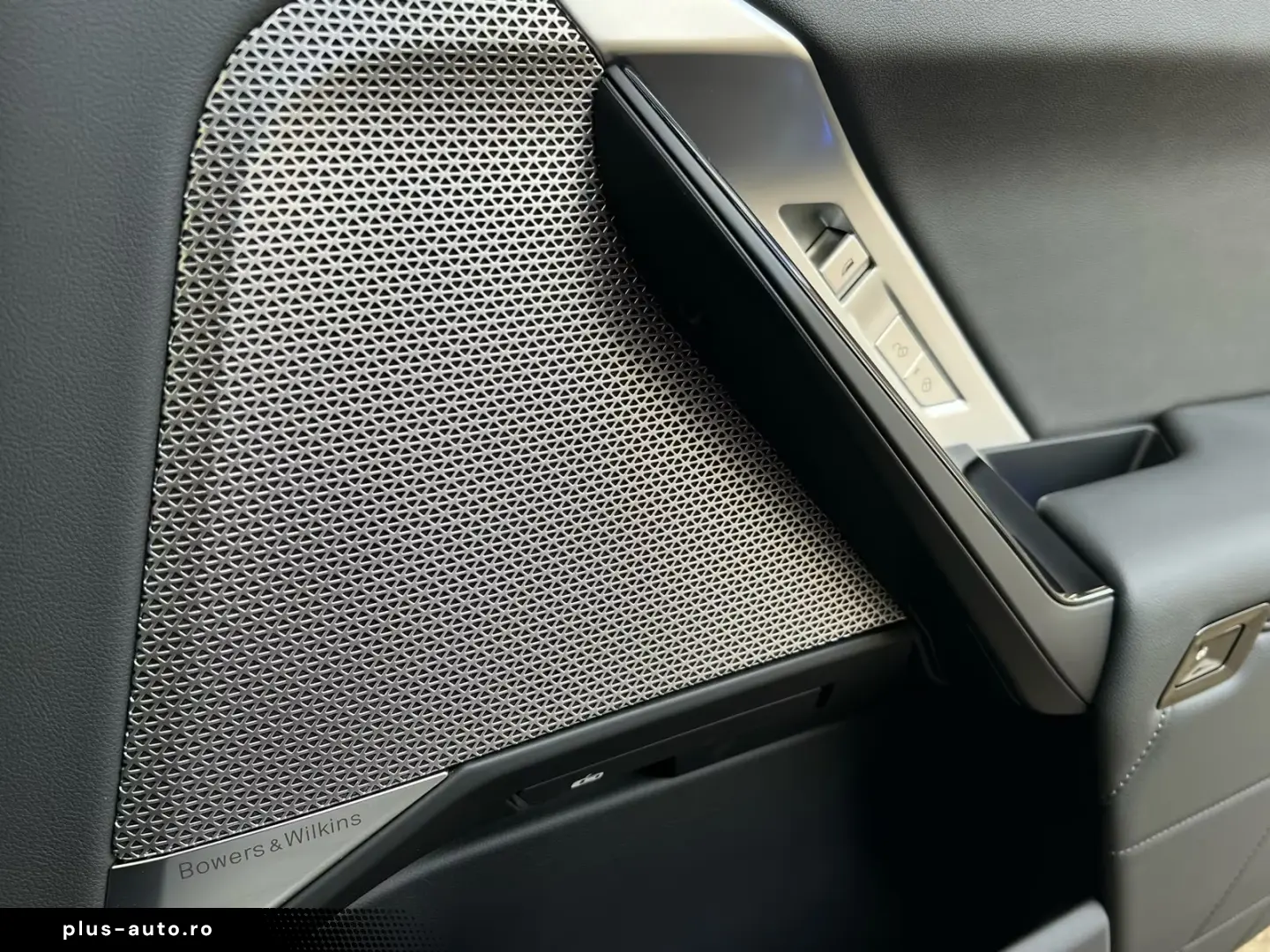 BMW 740d xDrive M Sport Pro SkyPano DA PA Prof B&W