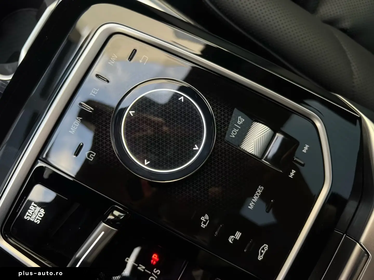 BMW 740d xDrive M Sport Pro SkyPano DA PA Prof B&W