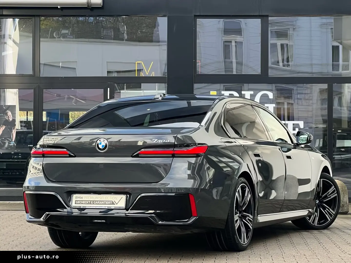 BMW 740d xDrive M Sport Pro SkyPano DA PA Prof B&W