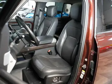 Land Rover Defender D300 130 FIRST-EDITION TOW