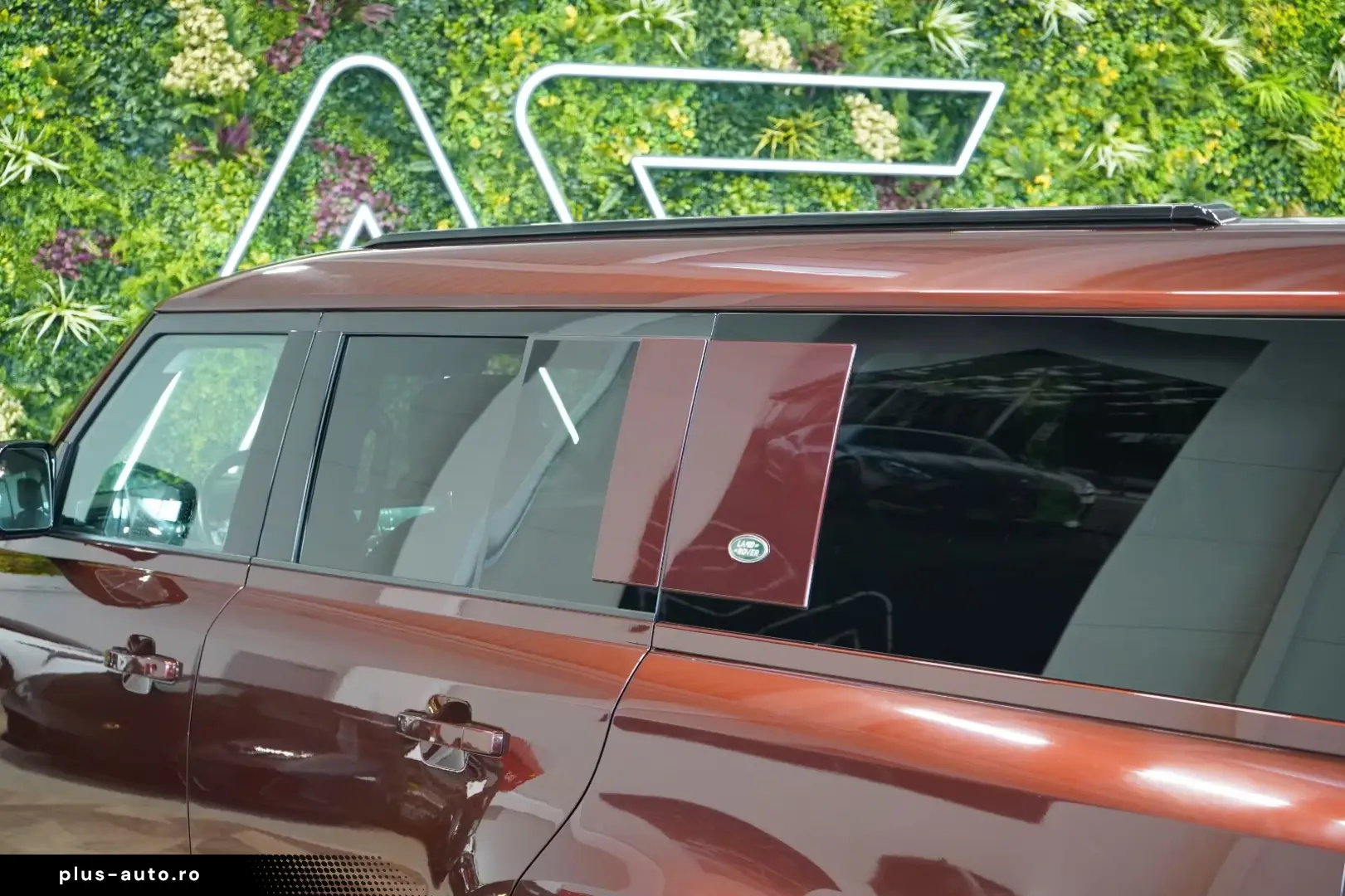 Land Rover Defender D300 130 FIRST-EDITION TOW