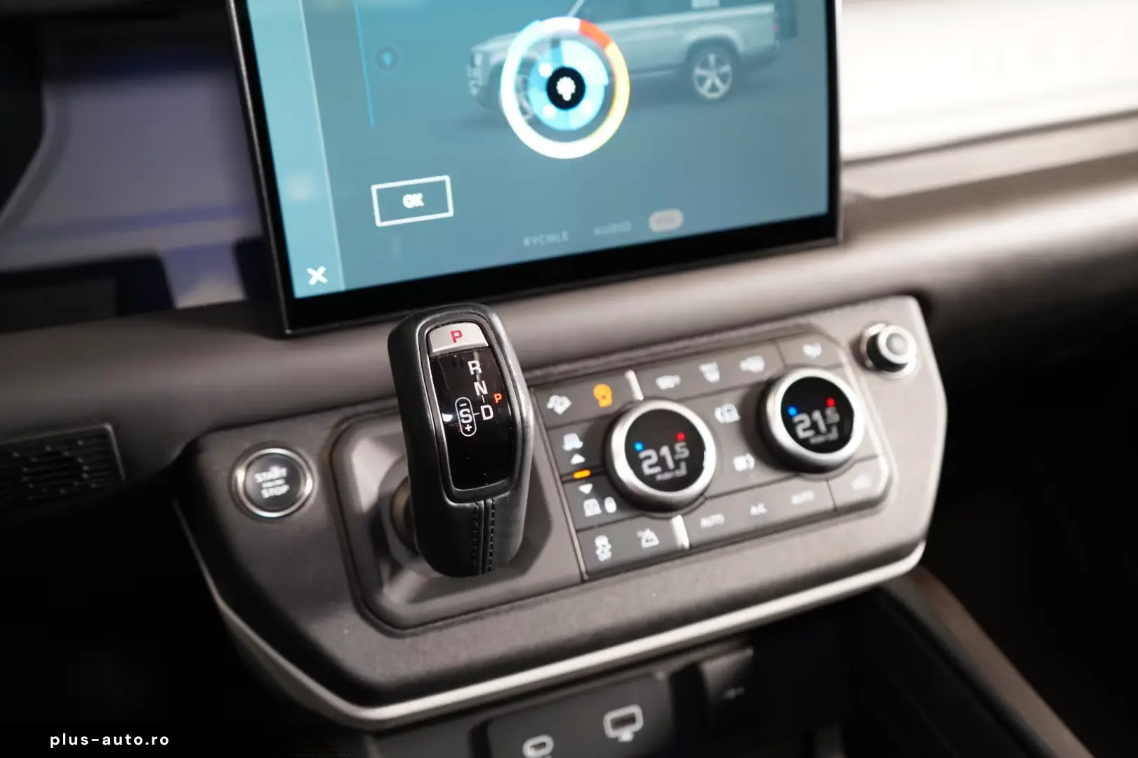 Land Rover Defender D300 130 FIRST-EDITION TOW