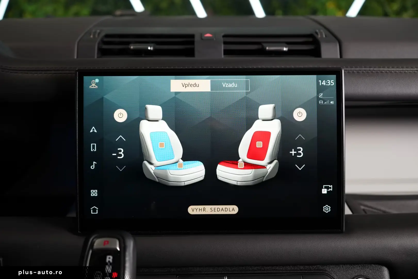 Land Rover Defender D300 130 FIRST-EDITION TOW