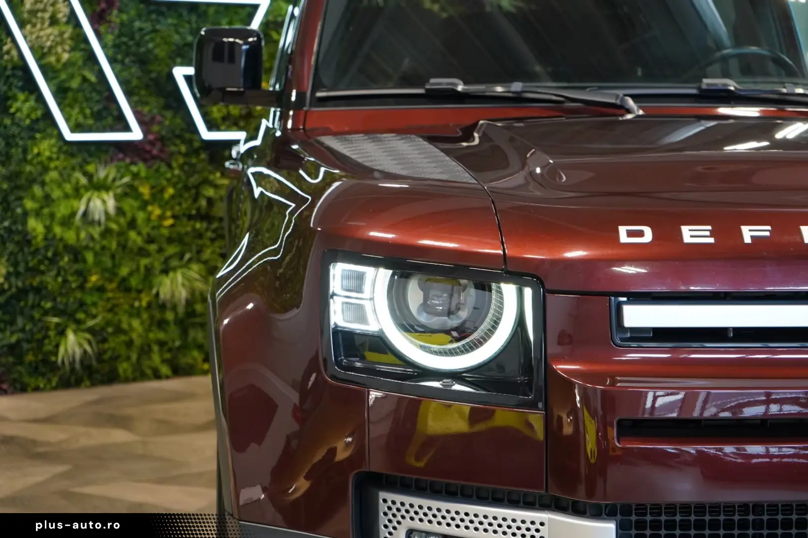 Land Rover Defender D300 130 FIRST-EDITION TOW