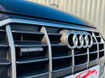 AUDI Q5 50 TFSI e QUATTRO   FAB 09.2021   2.0 PLUG IN