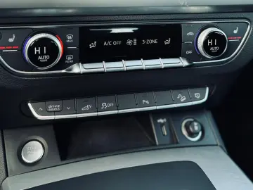 AUDI Q5 50 TFSI e QUATTRO   FAB 09.2021   2.0 PLUG IN