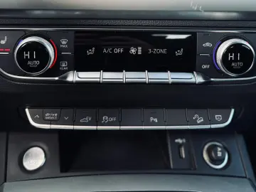 AUDI Q5 50 TFSI e QUATTRO   FAB 09.2021   2.0 PLUG IN