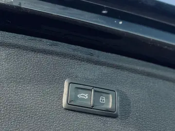 AUDI Q5 50 TFSI e QUATTRO   FAB 09.2021   2.0 PLUG IN