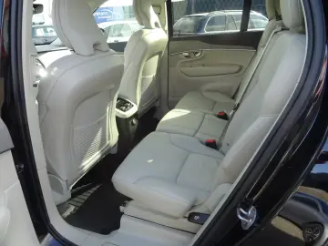 Volvo XC 90 Plus Dark Hyb AWD 360  Pano AHK Acc HeadUp