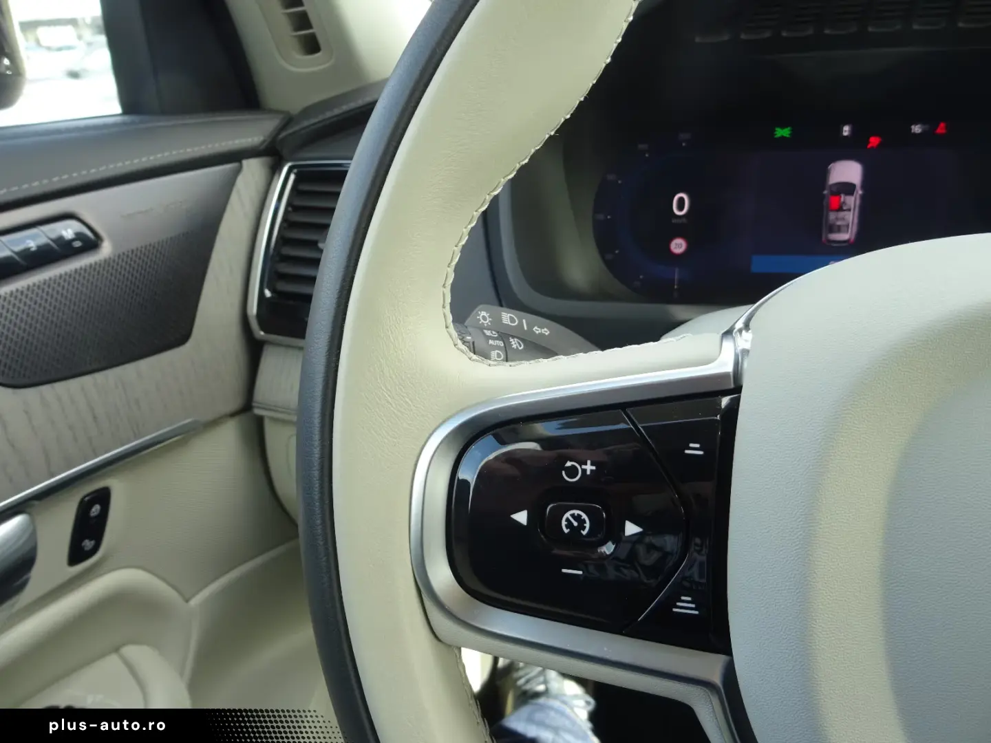 Volvo XC 90 Plus Dark Hyb AWD 360  Pano AHK Acc HeadUp