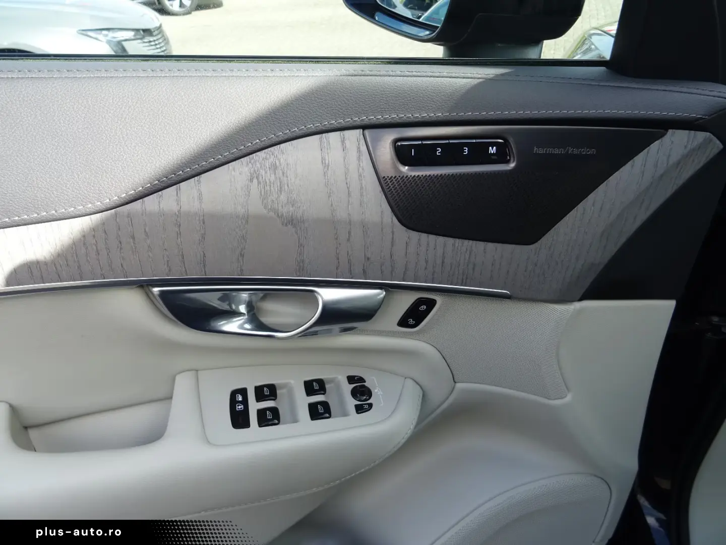 Volvo XC 90 Plus Dark Hyb AWD 360  Pano AHK Acc HeadUp