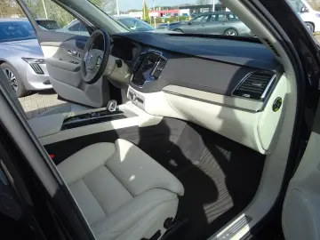 Volvo XC 90 Plus Dark Hyb AWD 360  Pano AHK Acc HeadUp