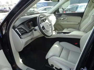 Volvo XC 90 Plus Dark Hyb AWD 360  Pano AHK Acc HeadUp