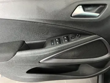 OPEL CROSSLAND X 1.2 81CP Enjoy