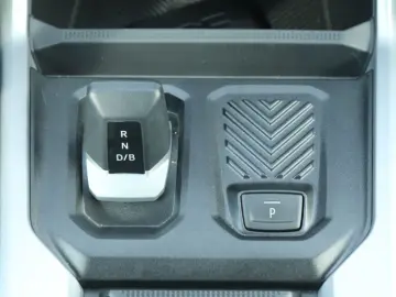 DACIA BIGSTER 1.8 Hybrid 155 Journey