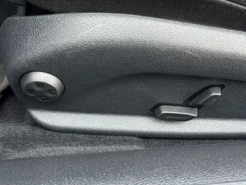 MERCEDES-BENZ E 300 Coupe 9G 2X AMG LINE PANORAMA MB…