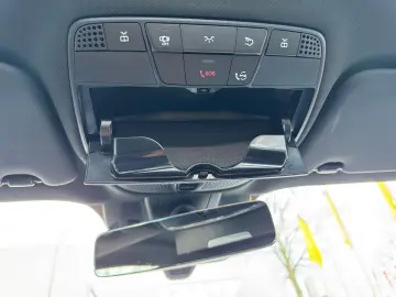 MERCEDES-BENZ E 300 Coupe 9G 2X AMG LINE PANORAMA MB…