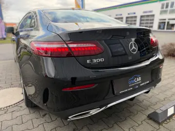 MERCEDES-BENZ E 300 Coupé AMGLine Burmester Kessy 1.…