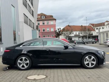 MERCEDES-BENZ E 300 Coupé AMGLine Burmester Kessy 1.…
