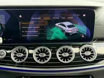 MERCEDES-BENZ E 300 Coupé AMGLine Burmester Kessy 1.…