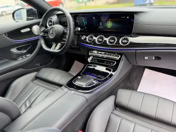 MERCEDES-BENZ E 300 Coupé AMGLine Burmester Kessy 1.…